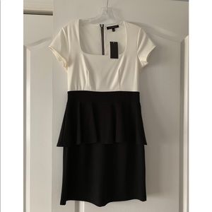 NWT GREEN ENVELOPE DRESS